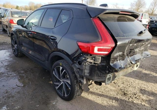 Volvo XC 40 cena 65900 przebieg: 29765, rok produkcji 2019 z Serock małe 37